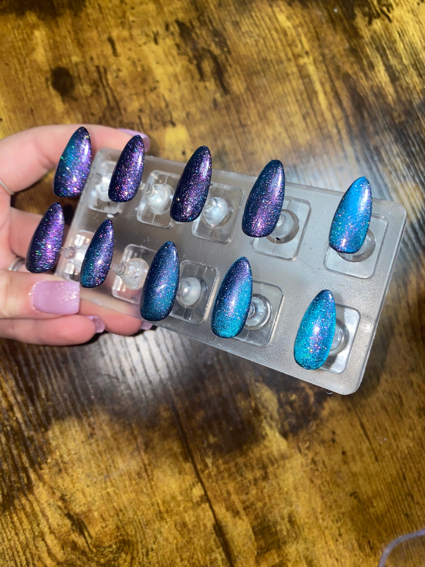 Moon light medium almond cat eyes